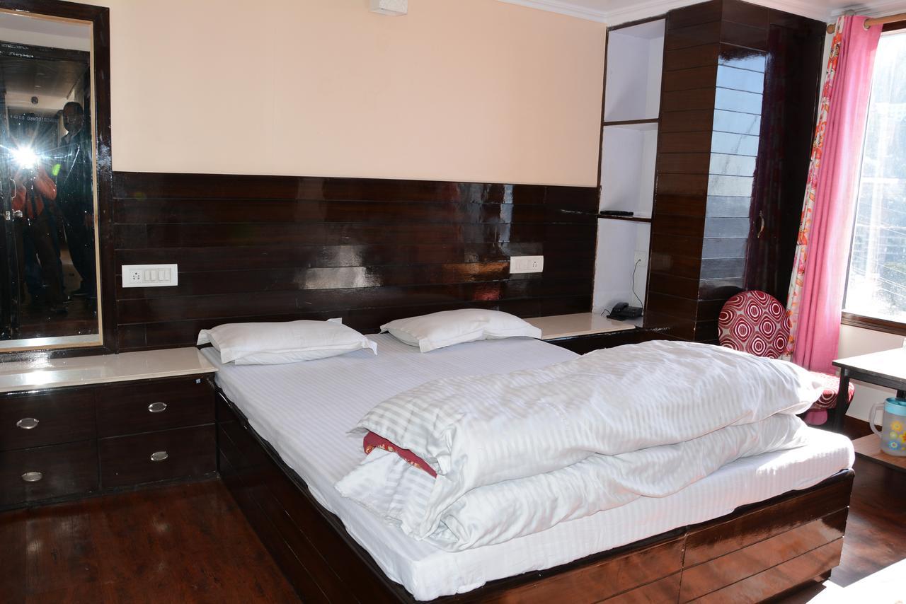 Hotel Basant Shimla Eksteriør bilde
